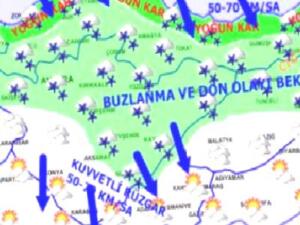 11 İLE TUTUNCU 8 İLE SARI KODLU İHTAR Meteoroloji’nin internet sitesindeki MeteoUyarı sayfasında ise 11 ile turuncu, 8 ile ise sarı kod ile ihtar yapıldı. Ağır kar yağışının beklendiği Artvin, Giresun, Kastamonu, Rize, Sinop, Zonguldak, Bartın, Düzce, Hakkari, Trabzon ve Van turuncu kodla uyarılırken Bitlis, Tunceli, Bingöl, Bolu, Ordu, Samsun, Şırnak ve Karabük sarı kodla uyarıldı. Van, Hakkari, Şırnak, Bitlis, Bingöl ve Tunceli’ye yapılan ikazda çığ tehlikesine dikkat çekildi.