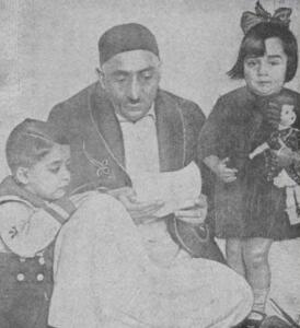 Naşid Özcan, Adile Naşit ve Selim Naşit Özcan'ın babası.