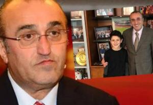 Galatasaray'da uzun yıllar yöneticilik yapmış olan Abdurrahim Albayrak acı bir haberle sarsıldı. Albayrak'ın 15 yaşındaki torunu Batuhan Bostancı, bir alışveriş merkezinin balkonundan düşerek hayatını kaybetti. İşte detaylar...
